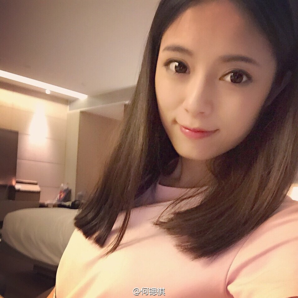 最美学霸姐妹花晒合照 嘟嘴卖萌惹人爱