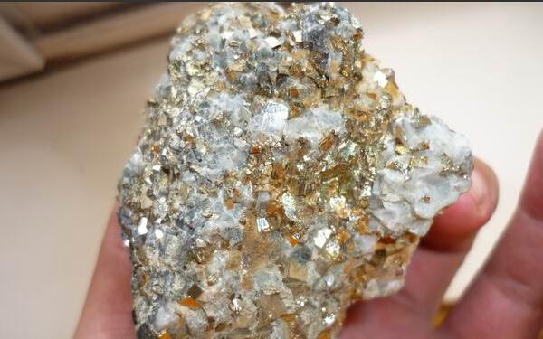 山东莱州发现超大型金矿 海下2000米现黄金王国