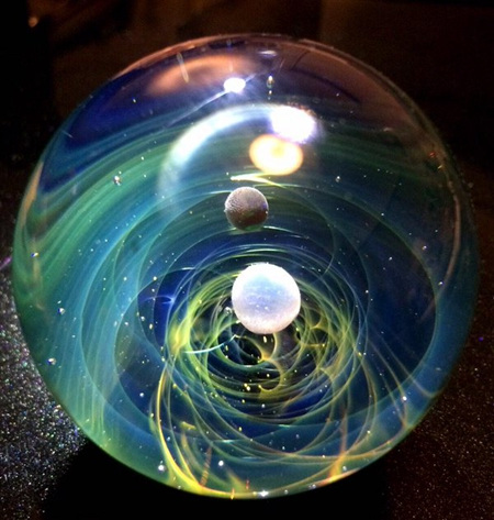日本人アーティストが作った宇宙ガラス 精巧できれい 中国網 日本語