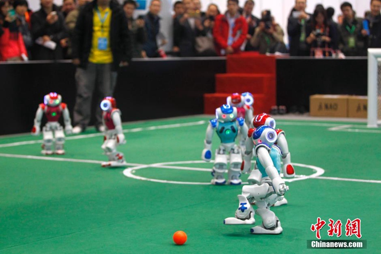 高清：2015世界机器人大会北京开幕 跳舞机器人吸睛【2】