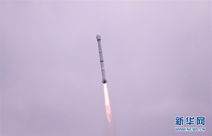 （新华直击）（2）我国成功发射第五颗新一代北斗导航卫星 