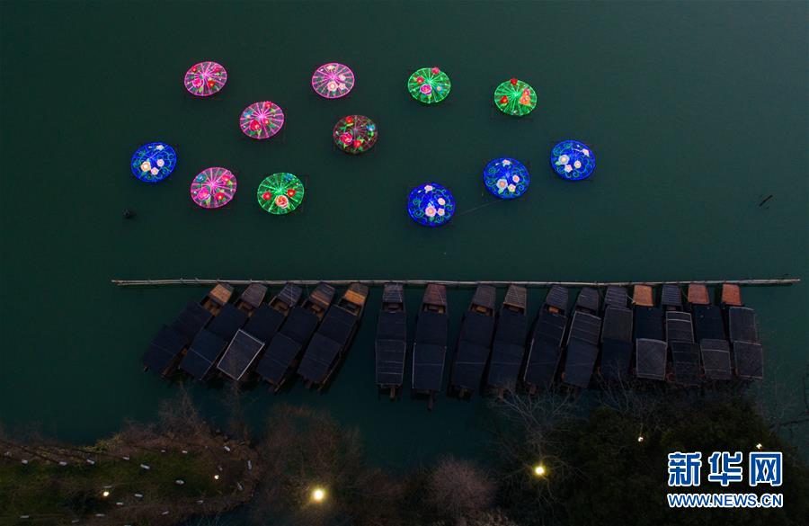 （美丽中国）（3）千年古镇“水灯会” 点亮水乡中国年