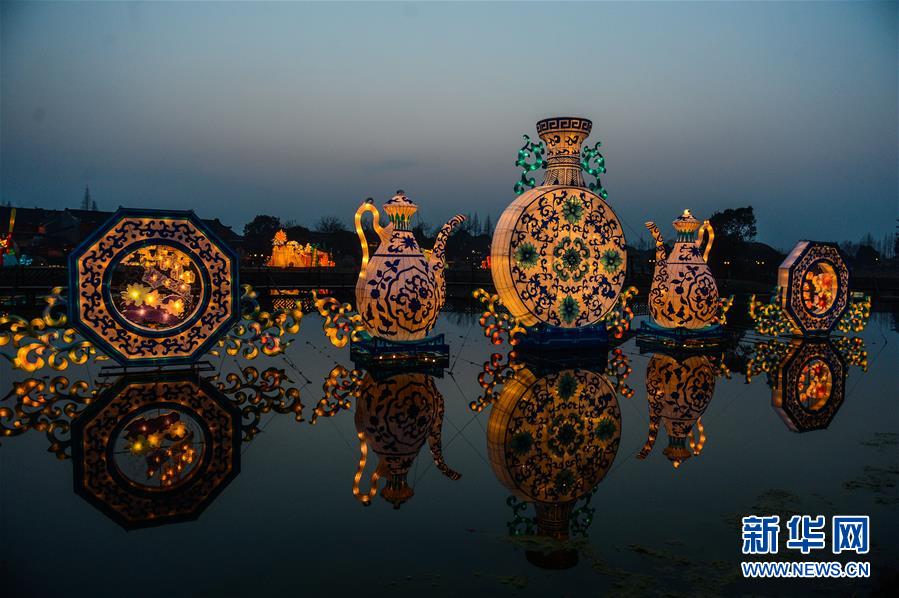 （美丽中国）（5）千年古镇“水灯会” 点亮水乡中国年