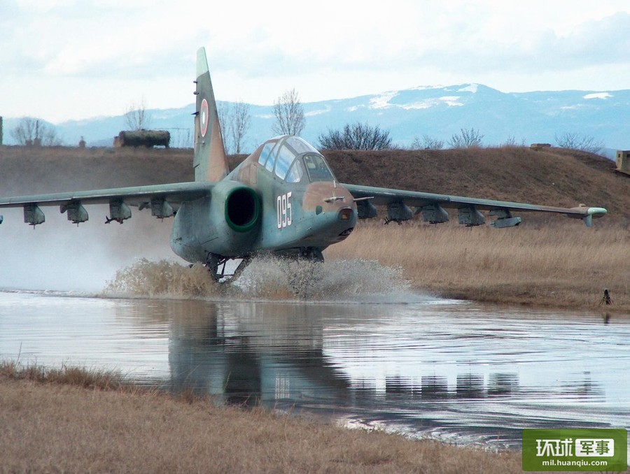 LEGO 互換 ソ連 Su-25 フロッグフット 攻撃機-
