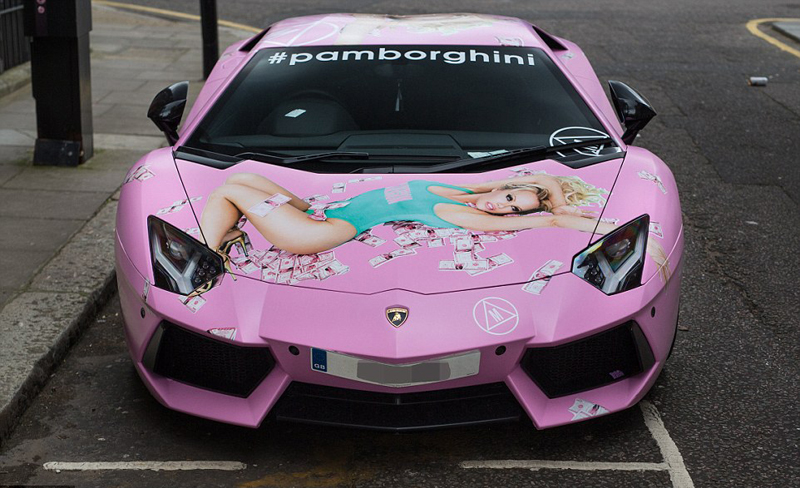 英国の富豪 スーパーカーをピンクに塗装 中国網 日本語