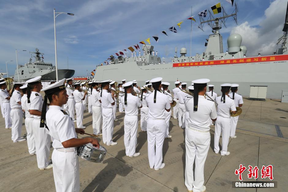 新型导弹驱逐舰银川舰加入海军战斗序列