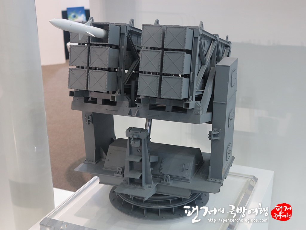 韓国　ミサイル艇「PKMR」が進水