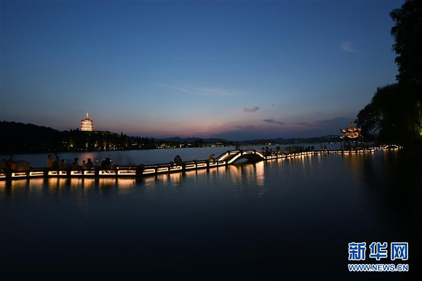 G20開催を控えた西湖の美しいライトアップ特集　
