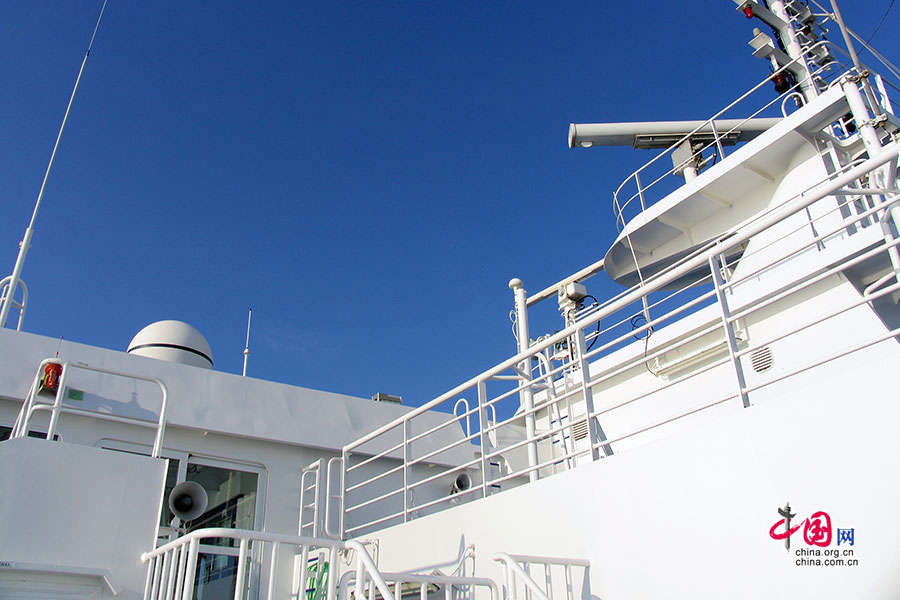 エーゲ海、青い海に浮かぶ小島