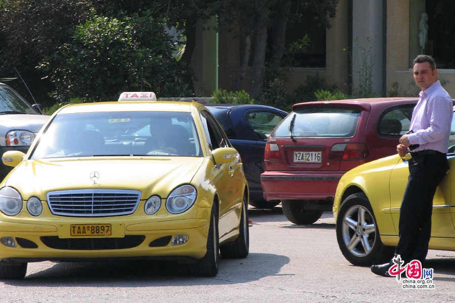 ギリシャの色　アテナイのアクロポリスのパルテノン神殿