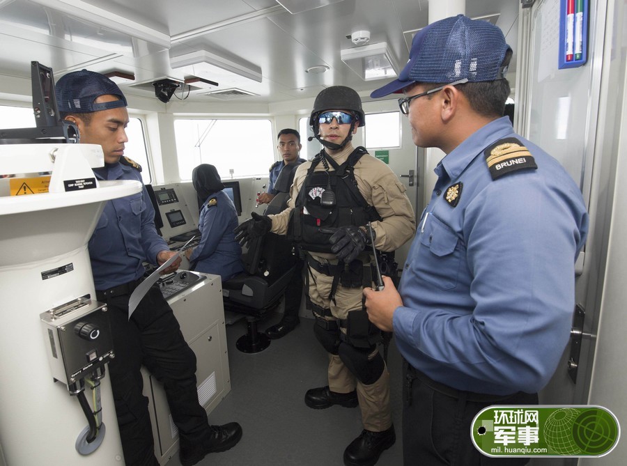 米海軍の沿海域戦闘艦、南中国海で合同演習