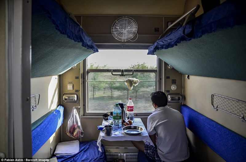 世界最長の鉄道・モンゴル縦貫鉄道、車窓から眺める美しい風景