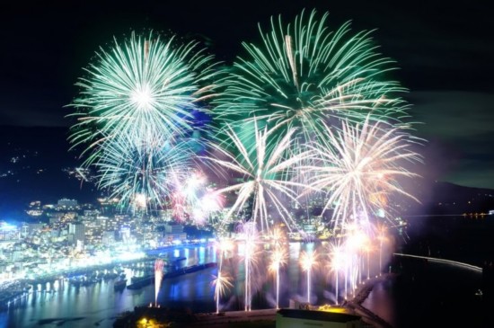 2017年夏の日本の花火大会、いっきに紹介