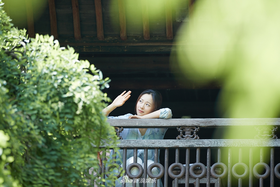 江一燕の最新の写真が公開、テーマは「江南」