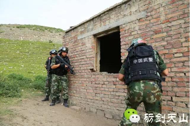 テロ対策・治安維持の前線、記者が取材