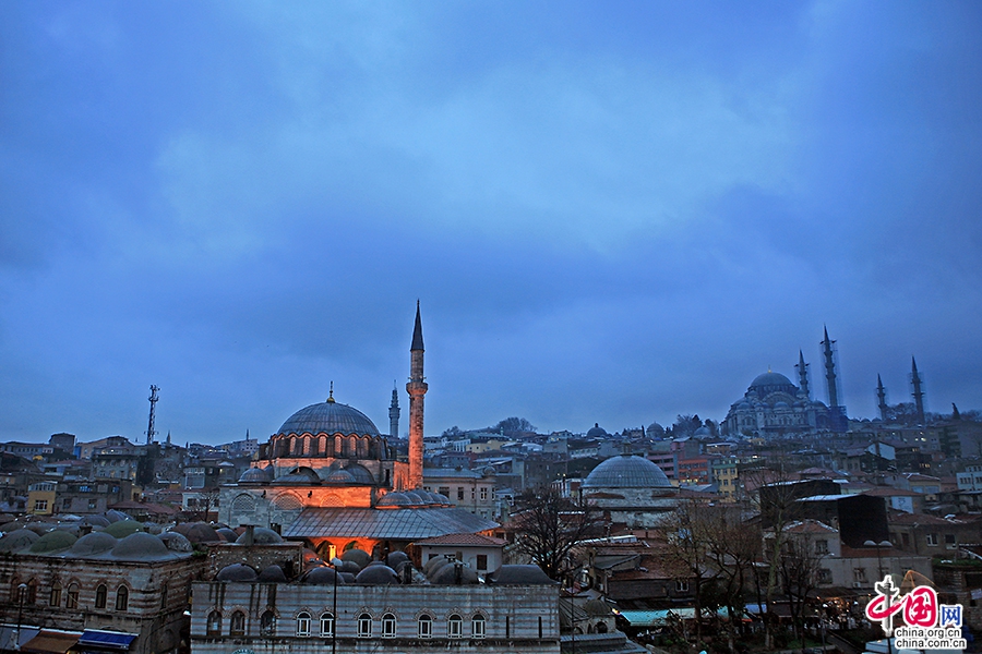 藍色のトルコ（一）、金角湾のディープブルー