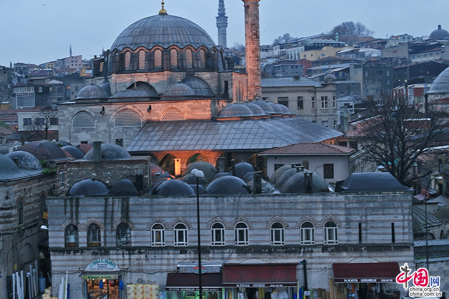 藍色のトルコ（一）、金角湾のディープブルー