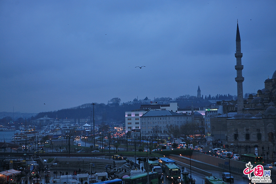 藍色のトルコ（一）、金角湾のディープブルー