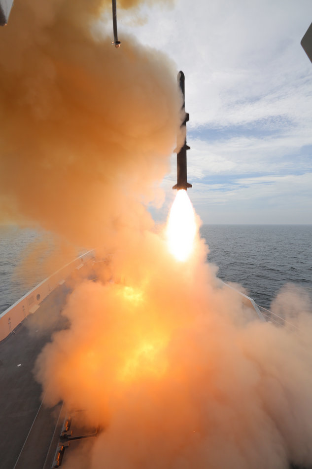 中国海軍、新型対潜ミサイルを披露_中国網_日本語