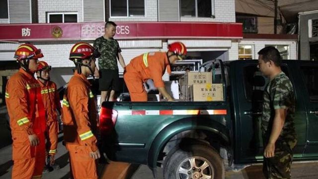 甘粛省消防部隊、240人が被災地に駆けつける