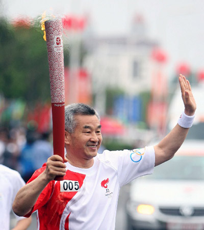 28 мая: В Хэфэе завершилась эстафета огня Пекинской Олимпиады-2008