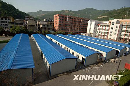 экзаменационные залы во второй школе Люеяна провинции Шэньси 