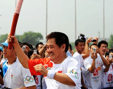 17 июля: В г. Шэньян завершился очередной этап эстафеты огня Пекинской Олимпиады