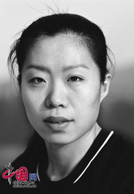 Чжан Юехун - член китайской женской команды по волейболу. 28 августа 2004 года на XXVIII Олимпийских играх в Афинах китайская женская команда по волейболу завоевала золотую медаль в финальной игре с российской командой.