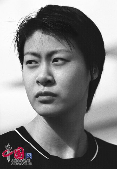 Чжао Жуйжуй - член китайской женской команды по волейболу. 28 августа 2004 года на XXVIII Олимпийских играх в Афинах китайская женская команда по волейболу завоевала золотую медаль в финальной игре с российской командой.
