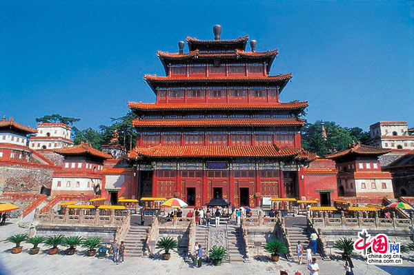 Монастырь Пунинсы в городе Чэндэ провинции Хэбэй