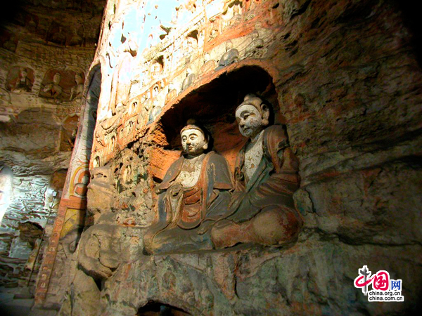 Каменные пещеры Юньган в городе Датун провинции Шаньси8