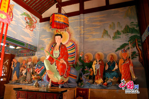 Монастырь Баосянсы в уезде Цзяньчуань провинции Юньнань 7