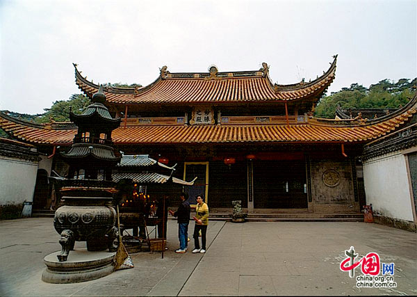 Монастырь Аюйвансы в городе Нинбо провинции Чжэцзян 