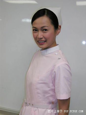 Знаменитости в образе медсестер--Яо Инъин