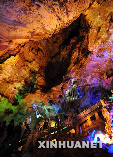 Сказочность пещеры Лундун 