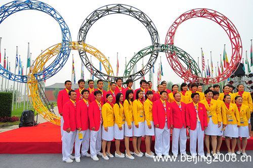 Первые китайские спортсмены и официальные лица разместились в Олимпийской деревне1