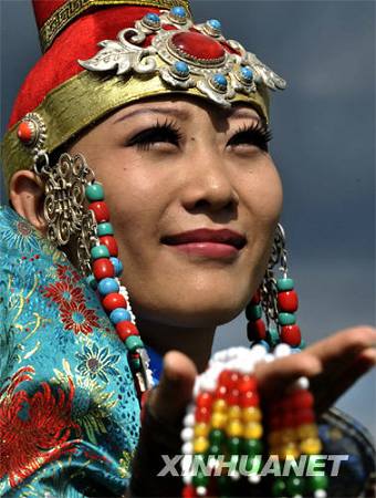 Роскошные наряды монгольской национальности