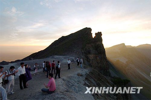 Лето – самое лучшее время для посещения гор Чанбайшань 