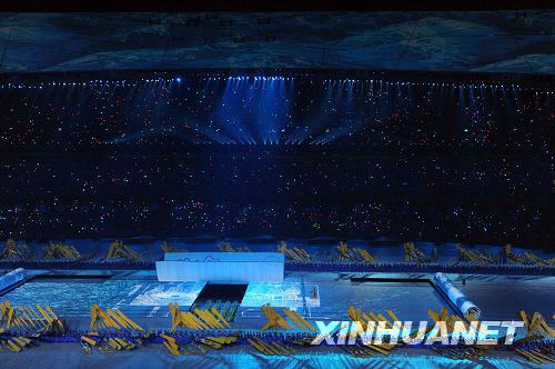 Отрывки церемонии открытия Олимпиады Пекина: корабли, управляемые людьми