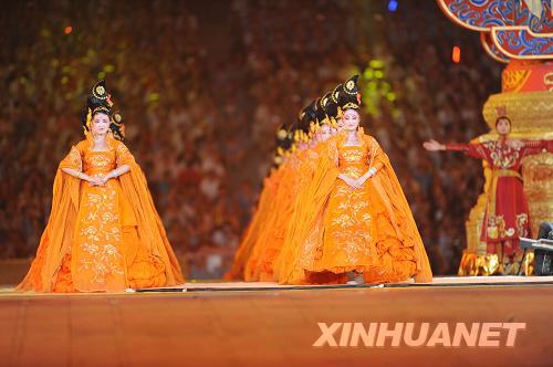 Китайские красавицы на церемонии открытия Олимпиады-2008