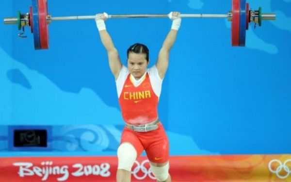 Штангистка Чэнь Сеся завоевала первое 'золото' для Олимпийской сборной Китая6