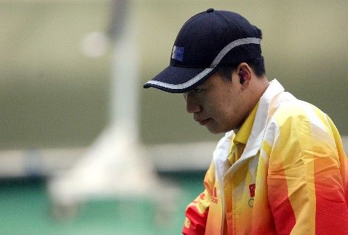 Китайский спортсмен завоевал золотую медаль в пулевой стрельбе из пневматического пистолета с 10 м2