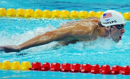Срочно: Пловец США Майкл Фелпс побил олимпийский рекорд5