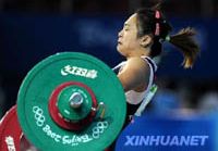 Таиландская тяжелоатлетка в весовой категории до 53 кг выиграла золотую медаль Олимпиады