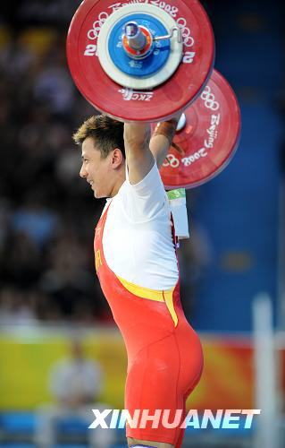 Китайский тяжелоатлет Чжан Сянсян -- чемпион Олимпиады-2008 в весовой категории до 62 кг1