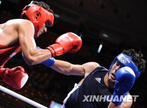 14 августа казахский спортсмен Синалиев победил соперника из Пуэрто-Рико в боксерском поединке в весовой категории до 81 кг. и стал одним из 8 сильнейших.