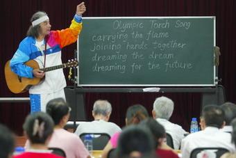 Пекинцы проявляют энтузиазм по поводу изучения английского языка