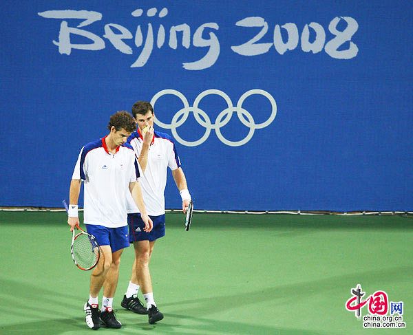 Любовь между братьями и сёстрами на Олимпиаде Пекина