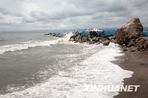 Площадь озера Цинхай постепенно увеличивается 