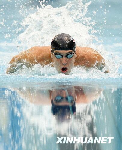 Срочо: М. Фелпс побил мировой рекорд на дистанции 200 м комплексным плаванием и завоевал золотую медаль1